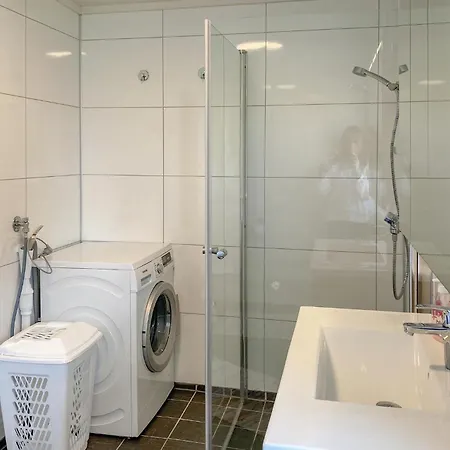 Feriehus 3 Bedroom Stunning In