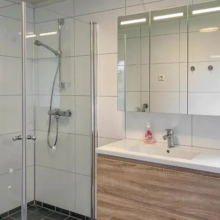 Stunning In With Kitchen * Fiksdal