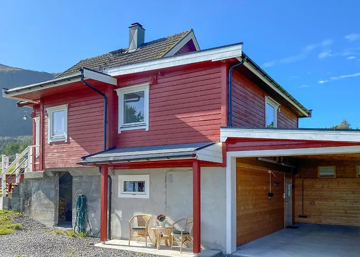 بيت للعطل 3 Bedroom Stunning In *