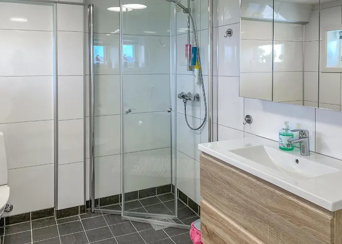 3 Bedroom Stunning In بيت للعطل