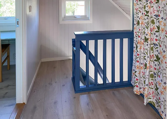 بيت للعطل 3 Bedroom Stunning In